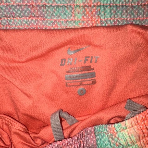 Nike Coral Tie-Dye Mesh Running Shorts - Size S - DISCOUNTED SHIPPING 💅🏽 - Picture 2 of 4